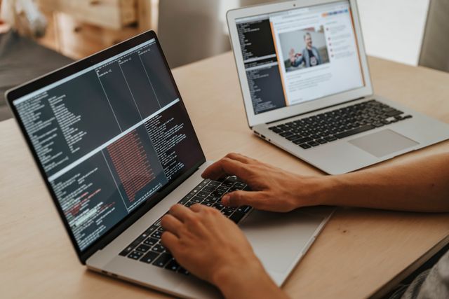 ICT40120 - Certificate IV in Information Technology-01